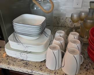 (15) Correlle Black & White Square Dish Set - 40pc $125