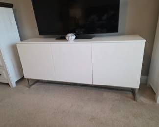 (22) White Lacquer Console 69"Wx18"Dx32"H $315