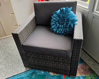 (50) 4pc "Out Sunny" Patio Set $225 set