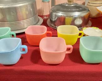 Neat colorful dishware