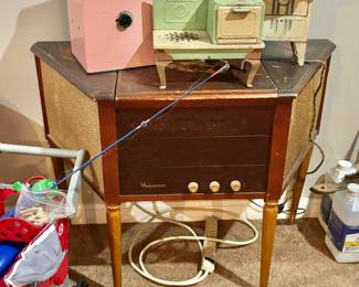 MCM Stereo