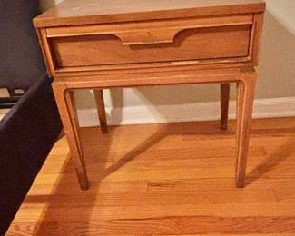 Pair of Mid Century Modern End Tables