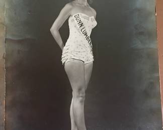 Dunn Lumber Company Queen! ORIGINAL PHOTO