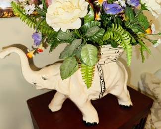 ELEPHANT PLANTER