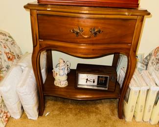 DIXIE NIGHT STAND