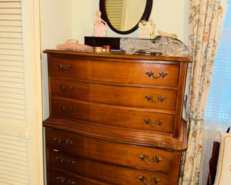 DIXIE CHEST OF DRAWERS