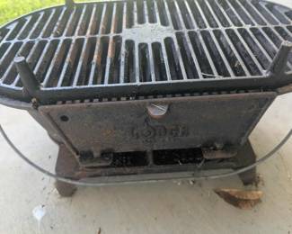 Vintage Lodge 1896 Cast Iron Sportsman Grill With Handle