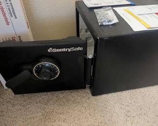 SentrySafe ft. Combination Water-Resistant Fire Safe