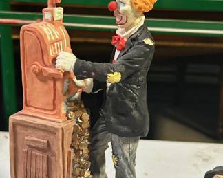 Clown figurines