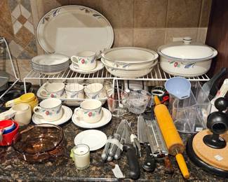 Bakeware and dishes