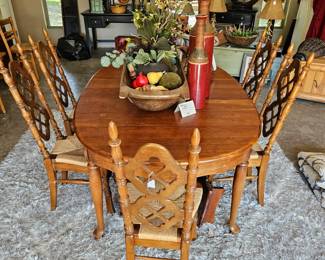 Dining table and 6 chairs