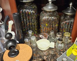 Canisters 