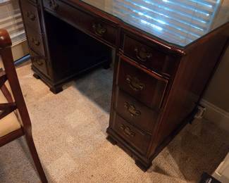 #104	Curved Front Desk w/8 Drawers & Leather Top w/glass Protect - 46x23x30	 $175.00 
