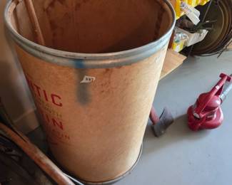 #86	55 Gallon Cardboard Drum w/lid 20x31	 $20.00 
#87	55 Gallon Cardboard Drum w/lid 20x31	 $20.00 
#88	55 Gallon Cardboard Drum w/lid 20x31	 $20.00 
#89	55 Gallon Cardboard Drum w/lid 20x31	 $20.00 
#90	55 Gallon Cardboard Drum w/lid 20x31	 $20.00 
#91	55 Gallon Cardboard Drum w/lid 20x31	 $20.00 
