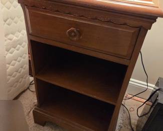 #78	Davis Cabinet Co. End Table w/1 Drawer & 1Shelf (small finish issues) - 18x14x28	 $50.00 
