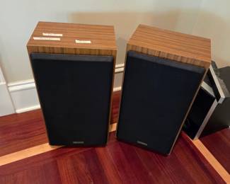 #7	Kenwood Floor Speaker Pair - Model - LSK-704   14x10x27	 $55.00 
