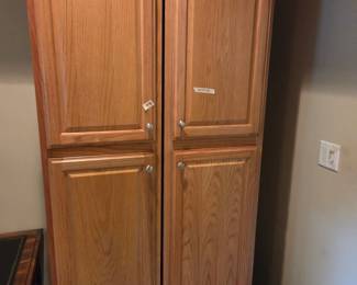 #99	Laminate Cabinet w/4 Door & 6 Shelves - 18x24x84	 $75.00 
#100	Laminate Cabinet w/4 Door & 6 Shelves - 18x24x84	 $75.00 
