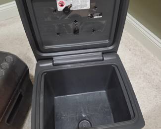 #54	Century Safe Model H4300 w/keys	 $40.00 

