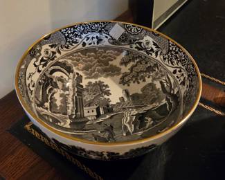 #144	Spode Black & White Decorative Bowl	 $65.00 
