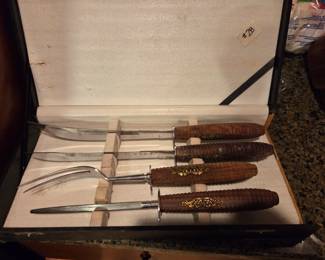 #28	Samurai Set of 4 pcs w/2 knives, sharpener and Fork in Case	 $25.00 
