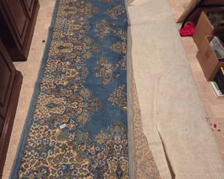 #109	Kouristan Machine Made Slate Blue/Cream Area Rug - Imported 100% Wood - 8x6	 $65.00 
