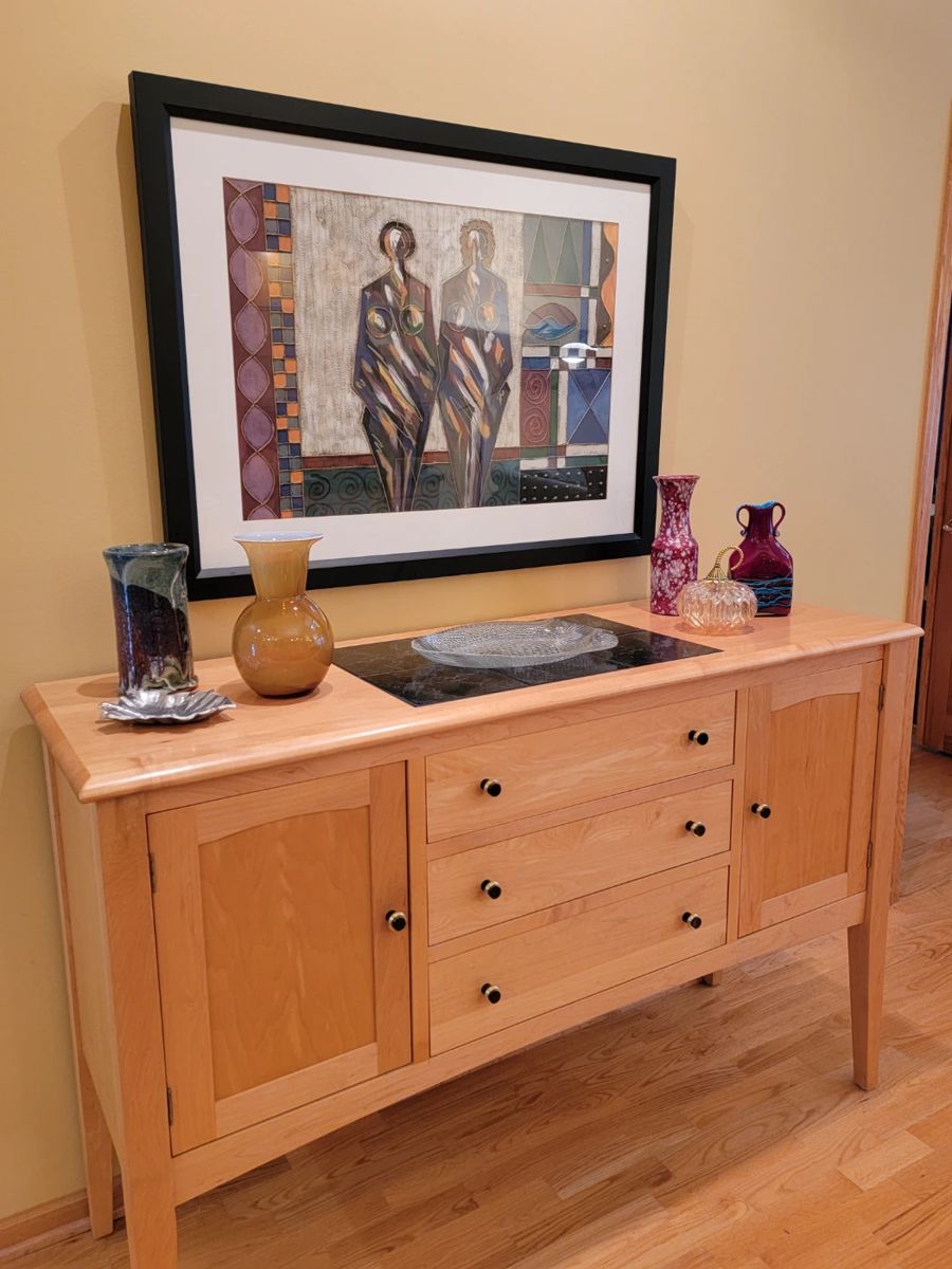 Gorgeous and sturdy sideboard!