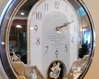 Unique and vintage Seiko musical HI-Fi Sound song clock!