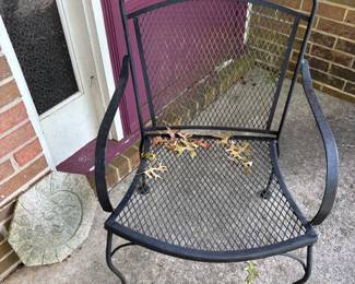 Set of 4 wrought iron patio chairs