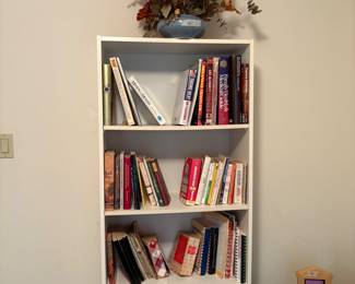 Bookcase with books & cookbooks 