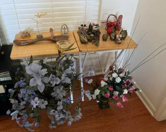 Folding Tables & decor