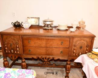 221Dining Room