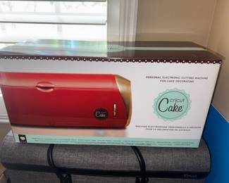 Cricut Cake