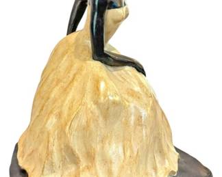 Resin Bride in Wedding Dress Sculpture