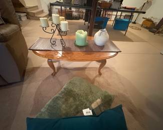 . . . oak coffee table with Queen Ann legs