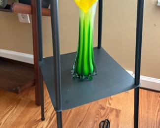. . . close-up look at the art glass vase