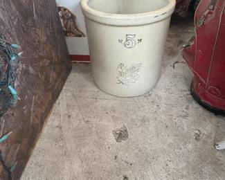 . . . Maple Leaf 5-gallon crock