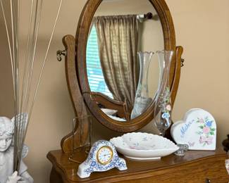 . . . dresser mirror and accents