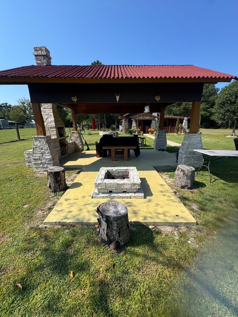 You will see the estate sale sign, this is where I am asking everyone to line up in the morning. Thank you! 