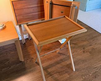 Dolphin mcm tray tables