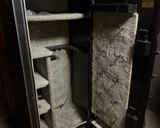 Gun Safe, Interior 