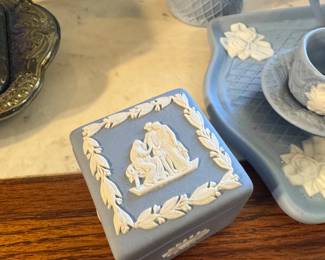 Wedgewood trinket box
