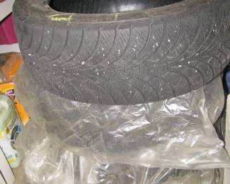 Snow tires