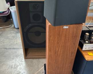 OHM speakers. Walsh Tall 3000
List for $5400
Pair sold recently in eBay for$4100
Cherry finish
6Ω
45-250W
88 dB @ 2.8V