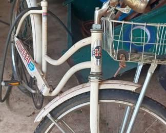 Ladies vintage Huffy bike
