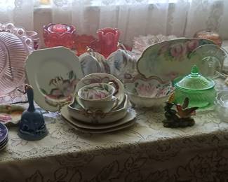 Vaseline glass on the china table