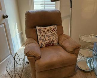 Like new recliner/rocker