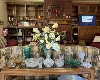 Large collection of fine crystal