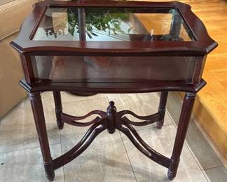 Display Side Table