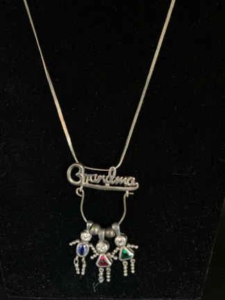 AS150VRSilver Grandma Necklace