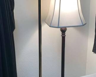 CT506RFloor Lamps
